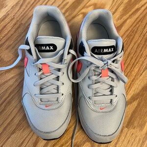 Girls Nike Air max